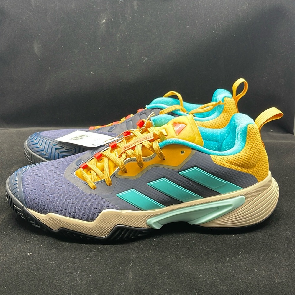 - New Adidas Barricade M Tennis shoes size 9.5